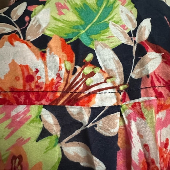 Talbot’s tropical island 🏝️ print, button up, adjustable sleeves, size 3x - Picture 5 of 10